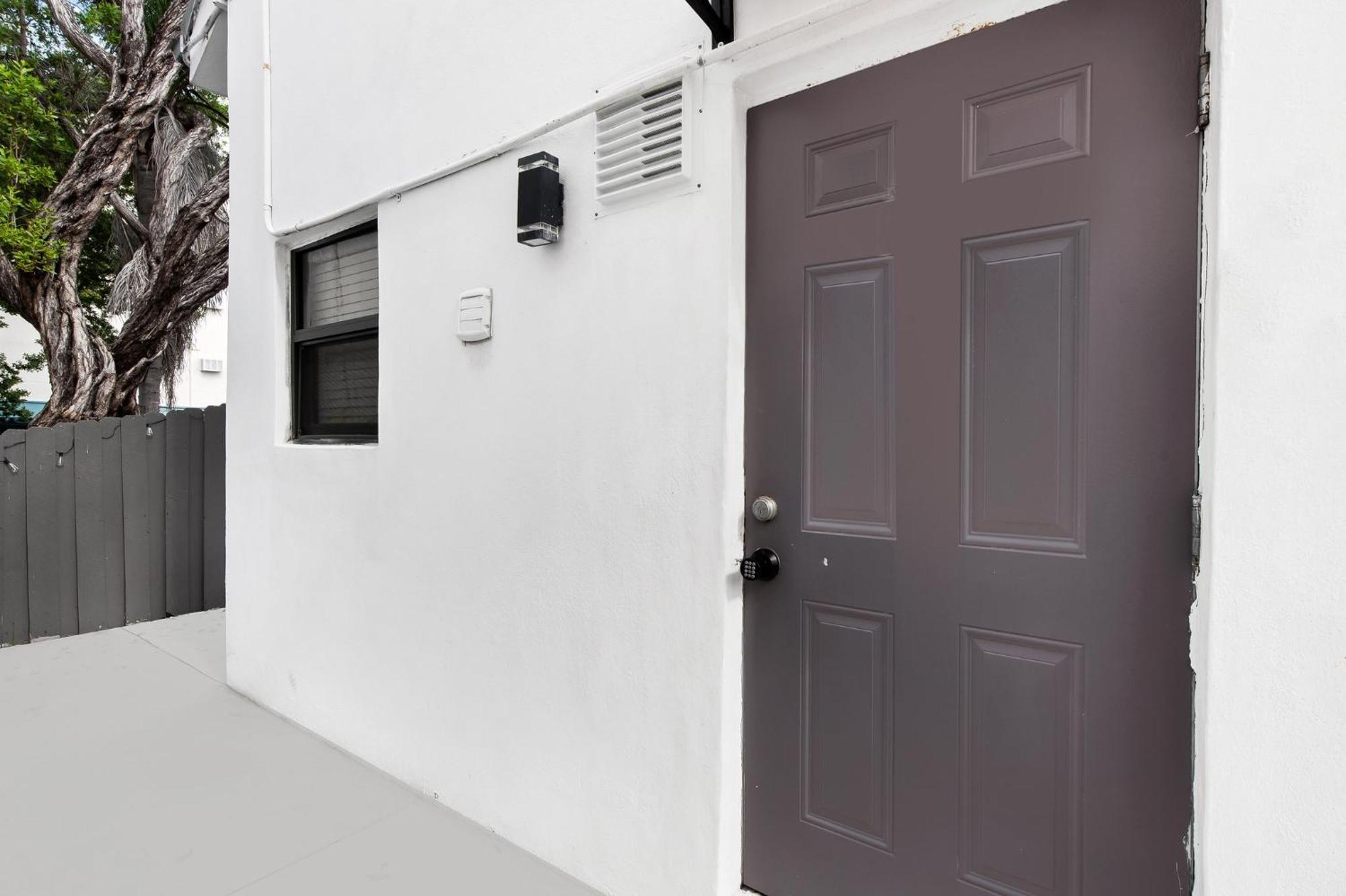 Oceanside Boutique Loft Apt Cozy Beach Unit # 7 ハリウッド エクステリア 写真
